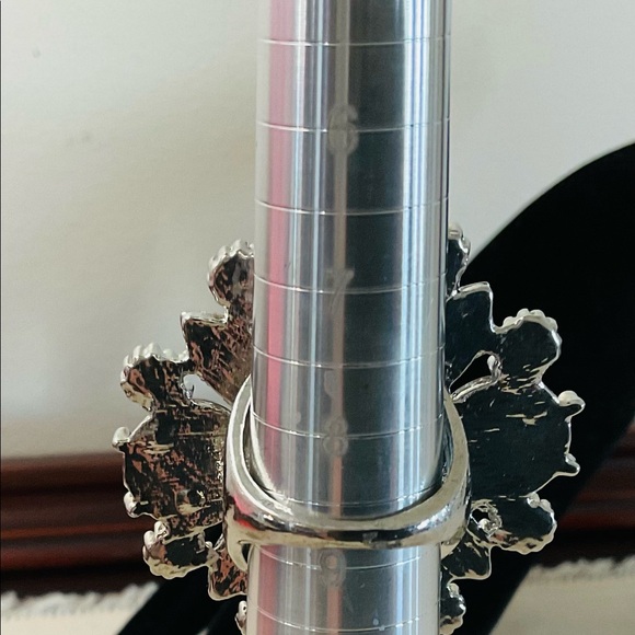 Vintage Large and Glamorous Cocktail Ring - Picture 5 of 5